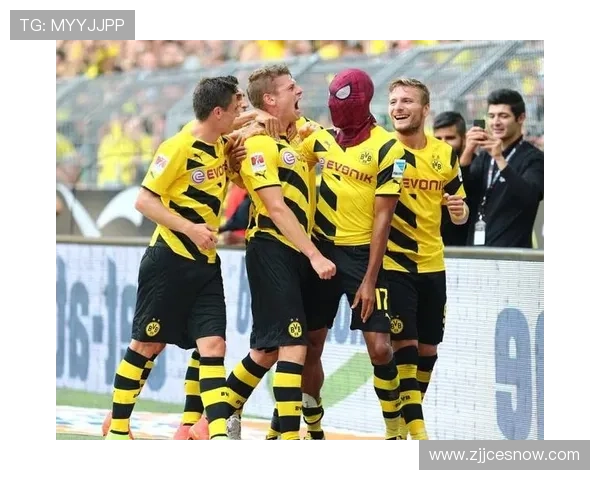 全球足球明星薪资揭秘各大联赛薪酬差异与明星球员收入分析