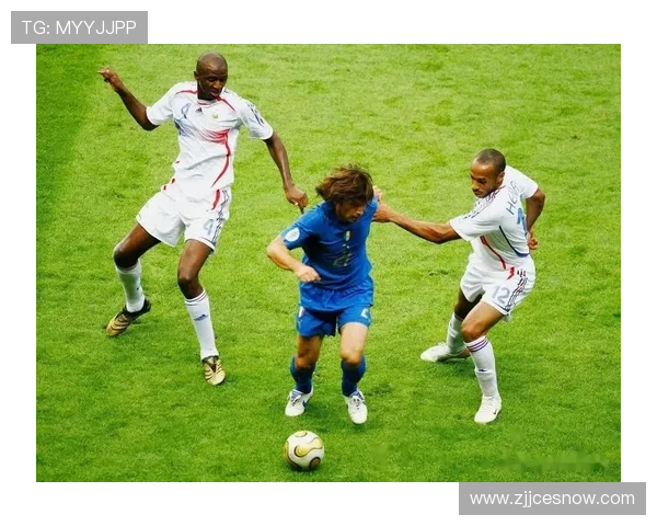 足球场上的禁忌之人那些不能惹的足球明星背后的故事与传奇