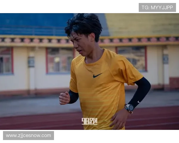 足球明星尼玛尔的传奇旅程与不屈精神展现了体育的魅力与奋斗的力量